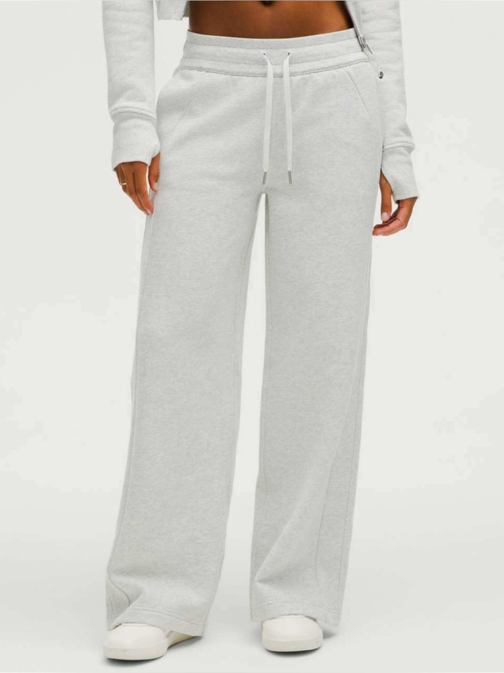 Lululemon Scuba Mid-Rise Wide-Leg Pant *Short Heathered Core Ultra Light Grey- L